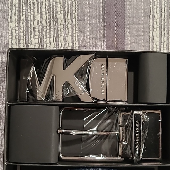 Michael kors 4 in 1 belt - Picture 2 of 5